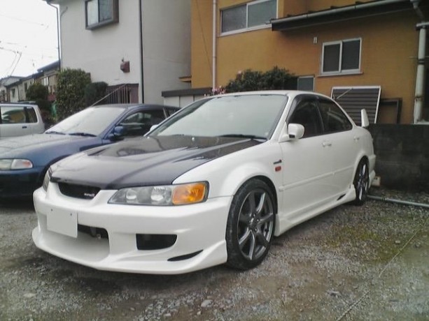Накладки на пороги "C-West" Honda Accord/Torneo (CF3, CF4, CF5) купить недорого с доставкой в Саранск