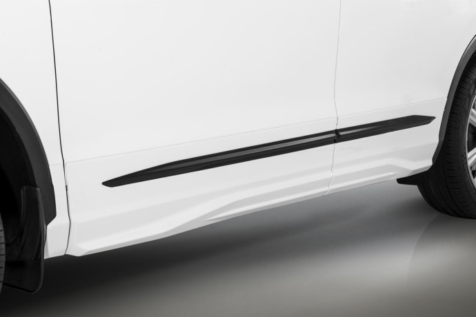 Накладки на двери Volkswagen Tiguan (2020-н.в.) купить недорого с доставкой в Саранск